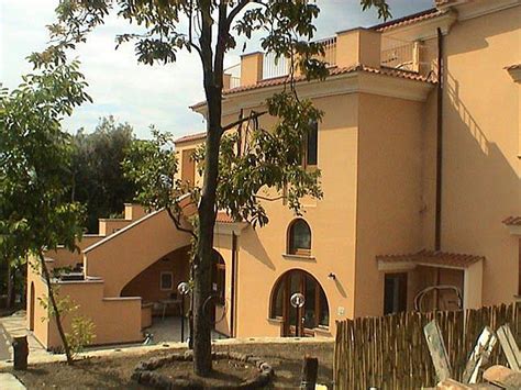 Holiday rentals Naples. Apartments, holiday homes and villas - Self ...