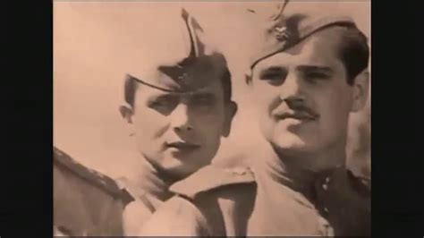 Русская литература_11класс_Военная лирика Булата Окуджавы - YouTube