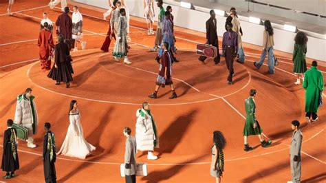 The Business of Tennis 🎾🏆: Emerging trends in Tennis Fashion