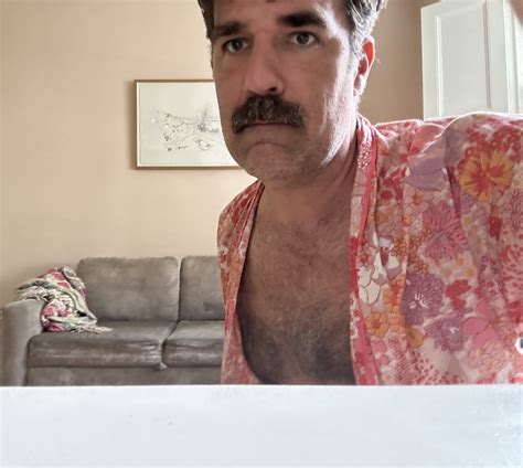 rob delaney on Twitter: "Obv my fanbase is normal hard working people ...