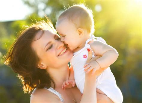Detrás de cada revista ...: ¿CÓMO SER UNA MAMÁ FELIZ?