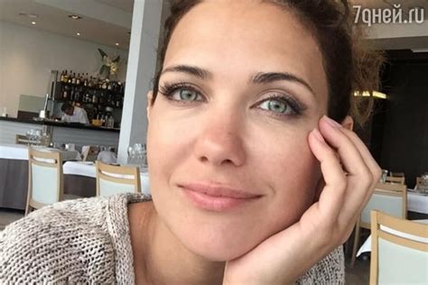 Копия мама, только еще красивее: Екатерина Климова вывела в свет всех ...