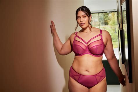 Plus Size Bra Fitting | Melbourne | Illusions Lingerie