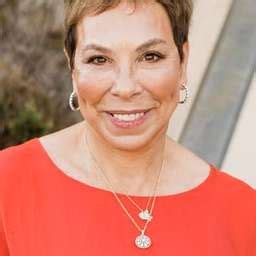 linda novelli founderowner  team lead   novelli team