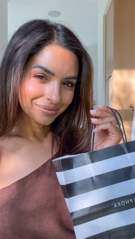 Nasreen (@heynasreen) • Instagram photos and videos