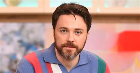 Ведучий 1+1 Олександр Попов зіграв у футбол з українськими зірками ...