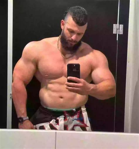 Male stripper reveals exactly how often women cheat on their partners