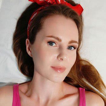Frequently Asked Questions about Elena Ross - BabesFAQ.com