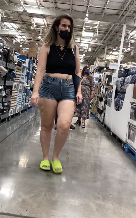 Authentic real and true pawg! - Short Shorts & Volleyball - Forum