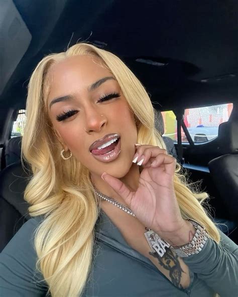 Discover 42 Ahna Mac Baddies and Ahna Mac Pfp Ideas | celebrity selfies