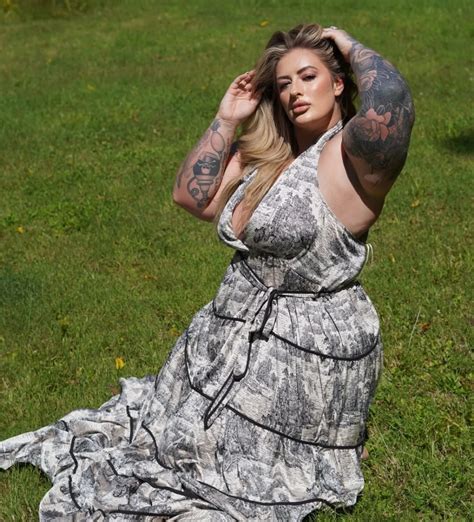 Illustrious Fashion - Featuring Cinthya Larose @cinthyalarosee | Facebook