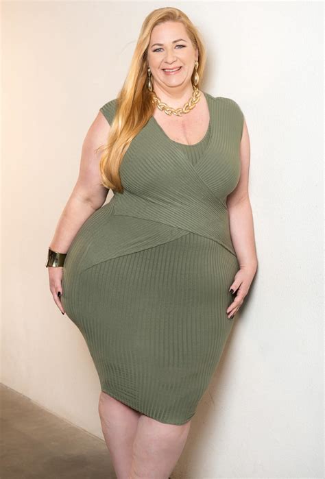 Claudia Floraunce Measurements