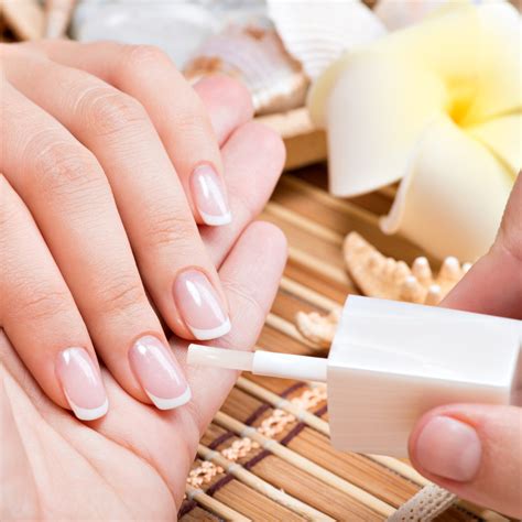How To Dry Gel Nail Polish WITHOUT UV Light [Quickly]