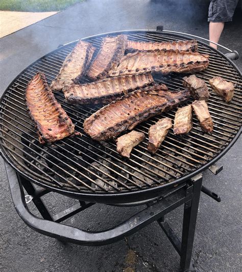 Ribs on a Weber Ranch Kettle, mouthwatering : r/grilling
