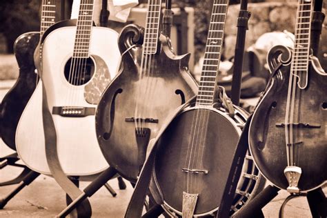 The Many Faces Of Folk Music – BoySetsFire