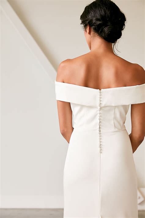 Alexandria Wedding Dress | Sheath Wedding Gowns : Lyra Vega Bridal