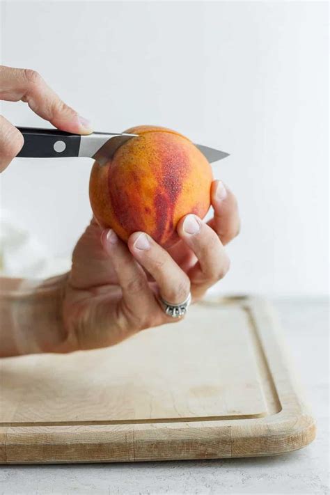 cut  peach step  step tutorial feel good foodie
