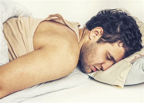 What causes night sweats in men?