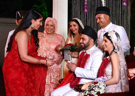 Decoding Parsi Wedding: String of Traditions & Ceremonies ...