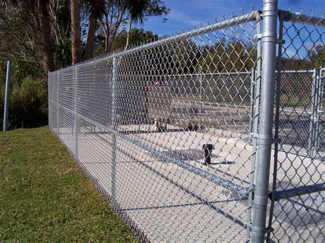 Chain Link Fence Supplies | Privacy Chain Link Fence