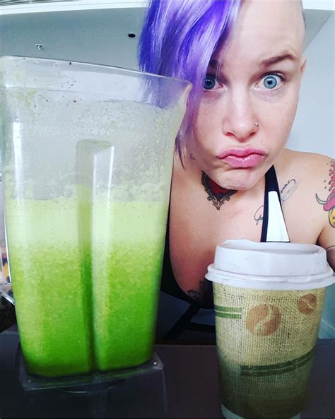 Bec Rawlings on Twitter: "My breakfast 😆 ☕ 🌱 🍌 🍏 #greenpoopshake #