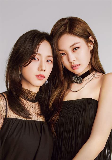 Jisoo and Jennie : r/kpics