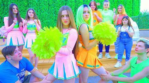САЛАТОВАЯ ХОЧЕТ ЗАТМИТЬ ДИАНУ И ЧЕРЛИДЕРШ!!! ЛУЗЕРЫ ПРЕДАТЕЛИ🤦‍♀️ - YouTube