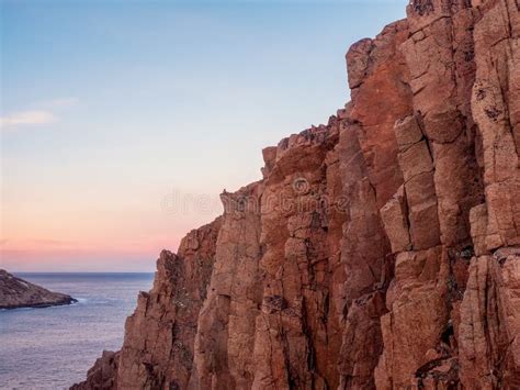 view  big cliff  arctic sky minimalist scenery  beautiful