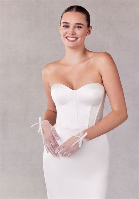 Wrist Length Tulle Gloves with Bows - Morilee