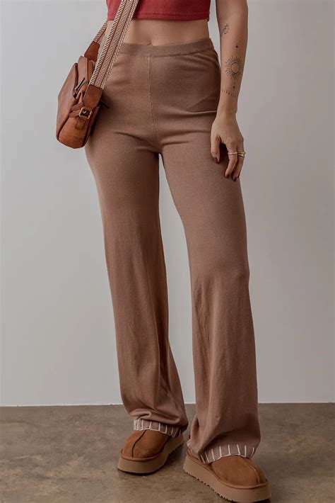 high waist pants outfit flow