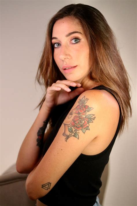 Senti che storia, quella di Elisa True Crime | Vanity Fair Italia