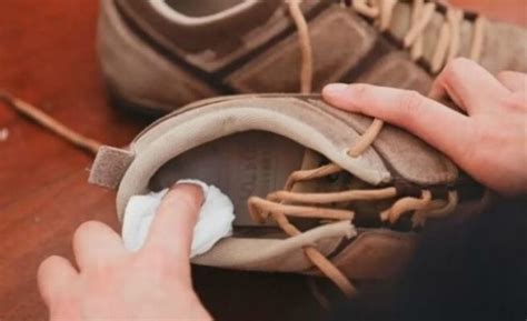 Как избавиться от запаха в обуви самыми простыми способами - Упражнения ...