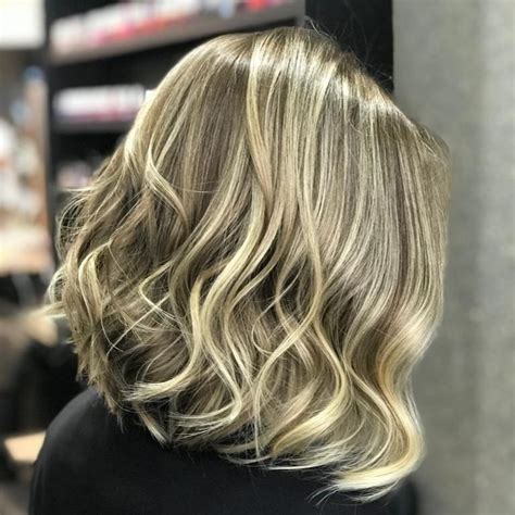 Long Bob Medio Loiro Perolado