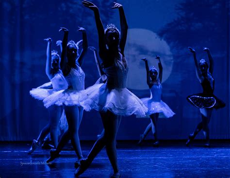 Academia de Danza Leonor... - Academia de Danza Leonor Pérez