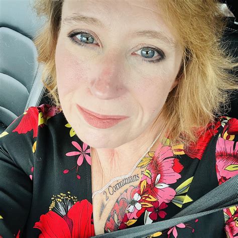 Krystal Davis Profiles