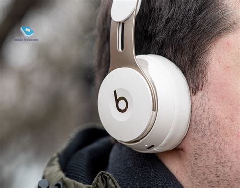 Mobile-review.com Обзор беспроводных наушников с шумоподавлением Beats ...