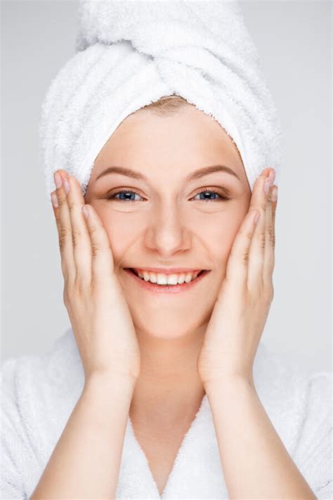 Класическо почистване на лице – Maxx Aesthetics
