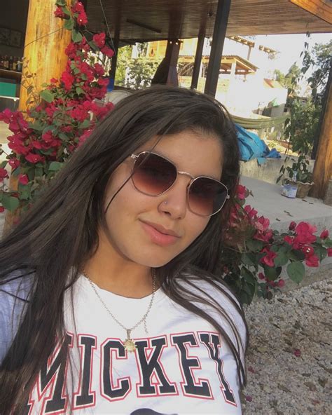 Emanuelly Lemes - MAQUIADORA | Bom diaa !!! Uma ótima quinta feira ️☀️🙏