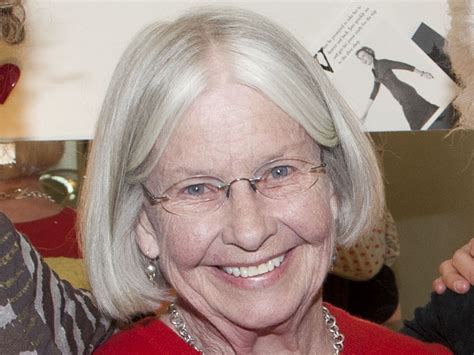 old women looking for men 1