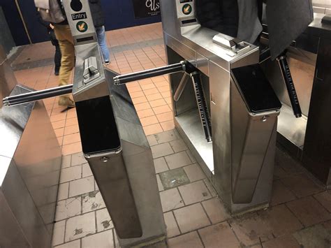Contactless OMNY systems will eventually replace the unlimited metrocard 29
