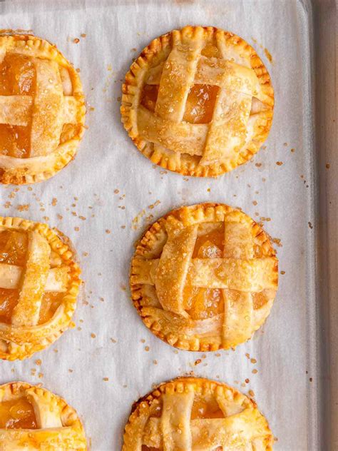 Easy Baked Mini Apple Pies (4 Ingredients) – Cookin' with Mima