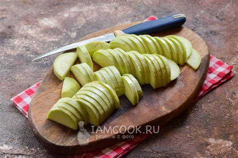 Хрустящие малосольные кабачки — рецепт с фото пошагово