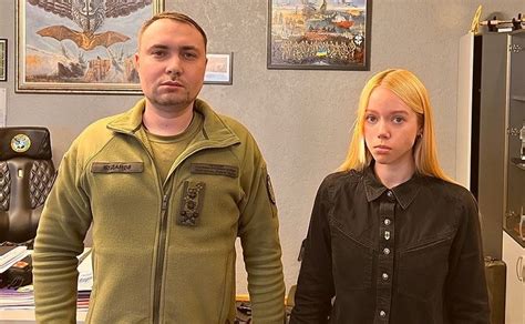 Родини полонених азовстальців у Києві передали Байдену лист - Вечірній Київ