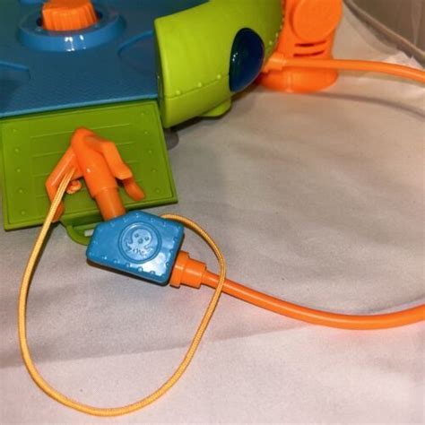 Octonauts Deep Sea Launch Explore Octo-Lab Playset Sounds Lights ...