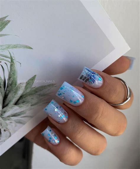Pin by Людмила on _МАНИКЮР_ | Simple nails, Acrylic nails, Squoval nails