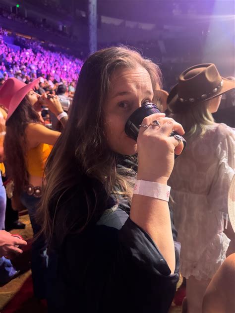 Jackie Stevens (@jackie_stevens) • Instagram photos and videos