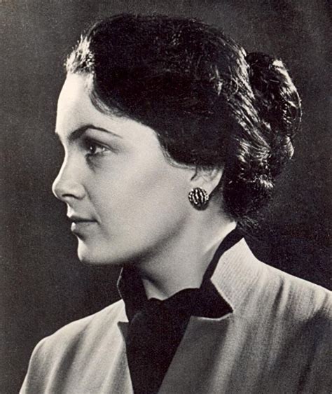 Элина Быстрицкая - актриса - фотографии - советские актрисы - Кино-Театр.РУ