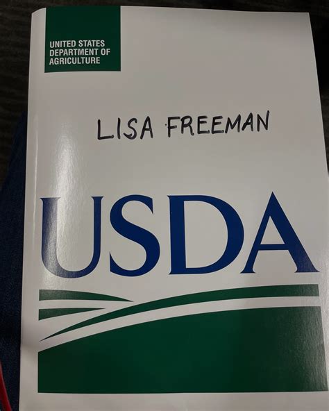 Lisa Freeman (@freemanfamilygreenhouse) • Instagram photos and videos
