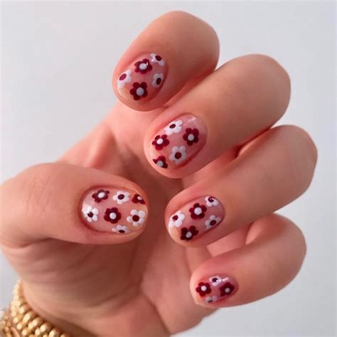 5 Easy Gel Nail Ideas to Try at Home - EGO