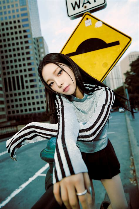 aespa My World Teaser Photos “A Strange Phenomenon” ver. (Karina